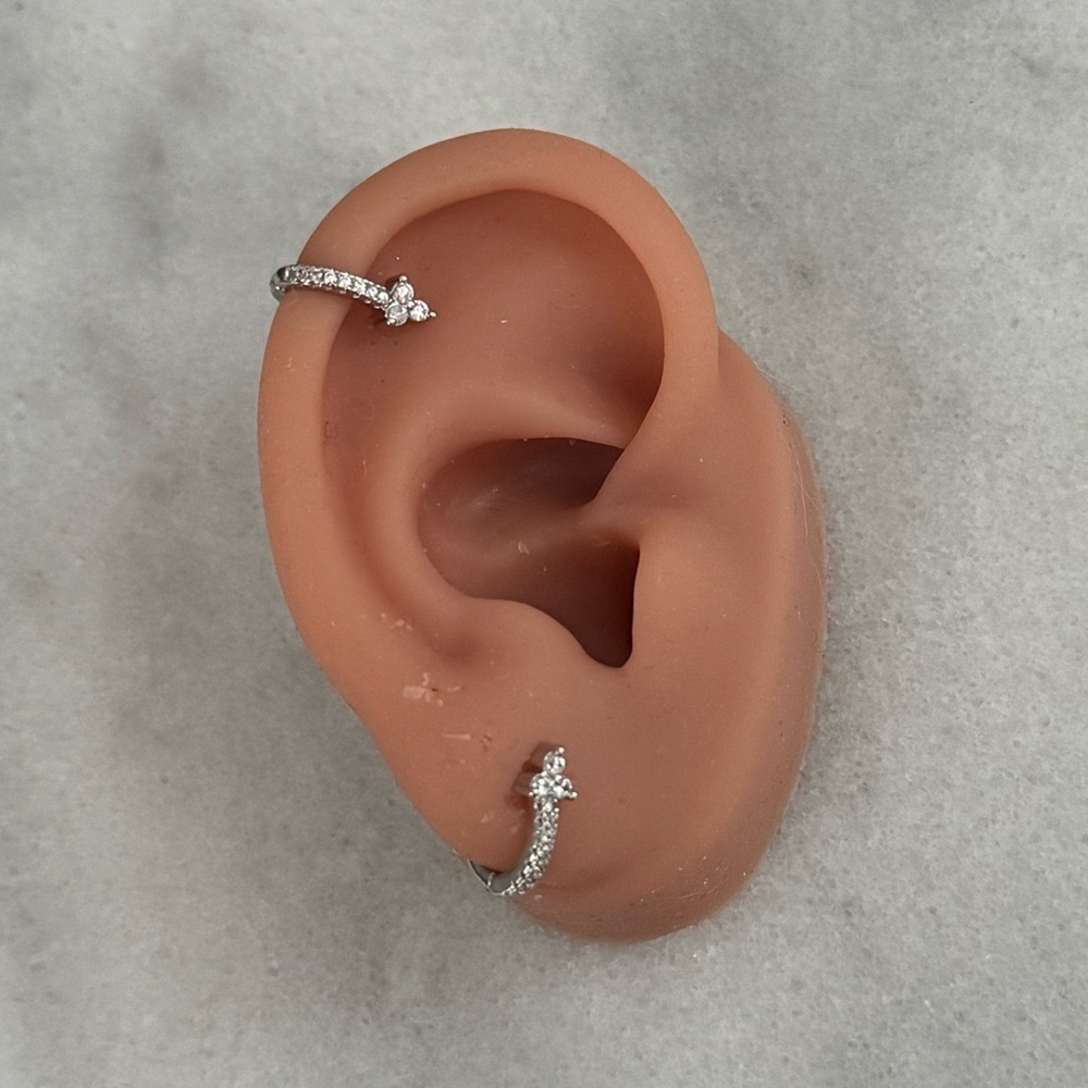 COPY - Sterling Silver Crystal Pave Flower Huggie Hoop Earrings 

Brand New